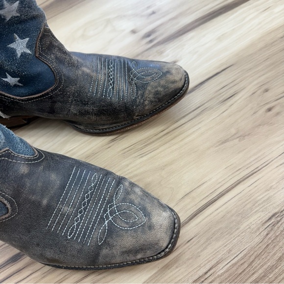 Roper American Flag Pointed Toe Cowboy Boots - Picture 2 of 10